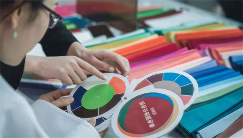 人間清醒：投資誰都不如投資自己